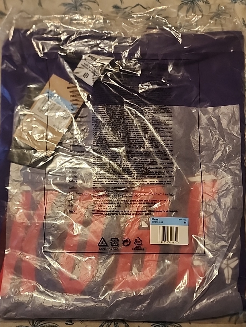 MIKE KOBE DRAFT DAY TEE, SIZE M, NWT